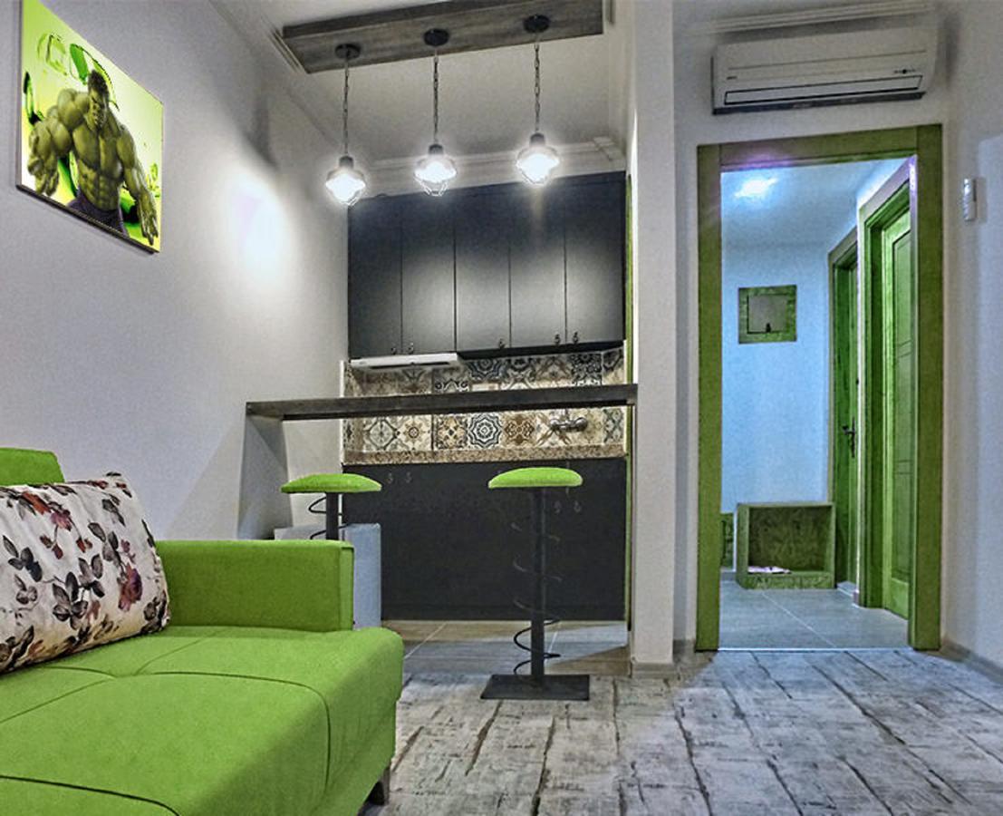 Voswos Garage Coffee Hotel アンタルヤ エクステリア 写真