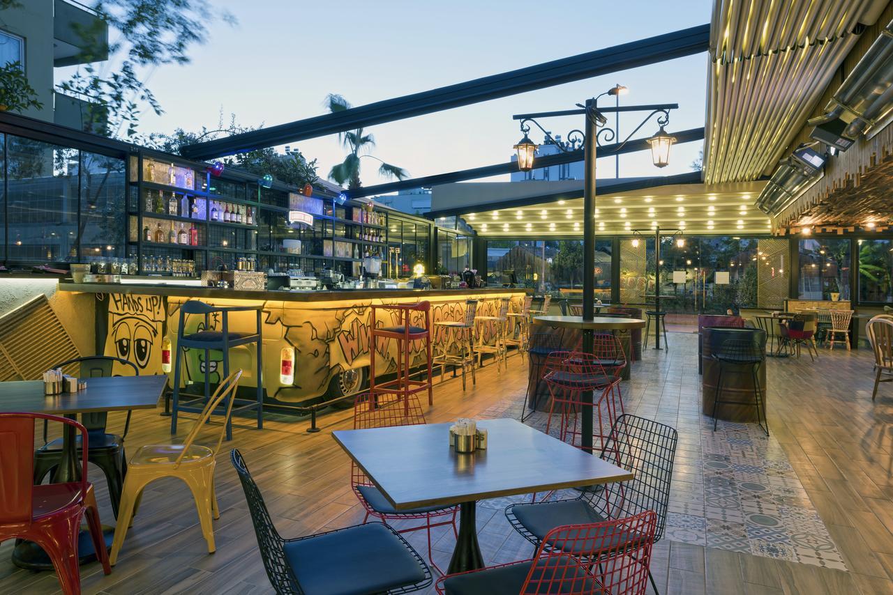 Voswos Garage Coffee Hotel アンタルヤ エクステリア 写真